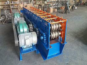 舊圓管壓方管設備